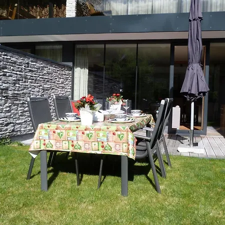 In Neukirchen By Lift & Sauna Appartement