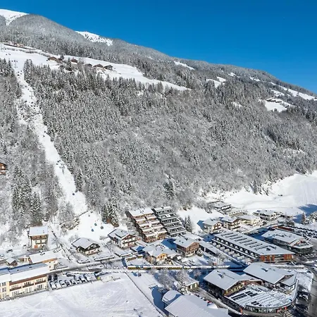 Apartment In Neukirchen By Ski Lift & Sauna Semesterbostad Neukirchen am Großvenediger