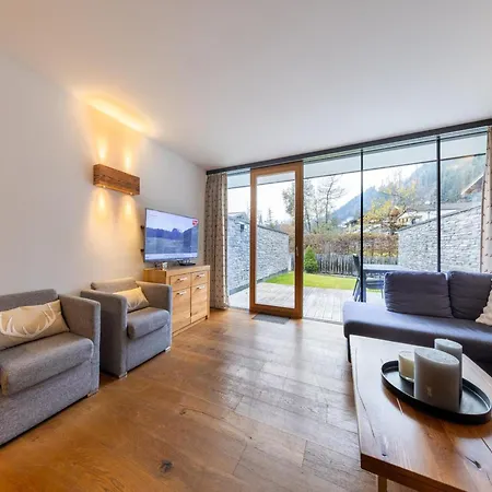 Apartment In Neukirchen By Ski Lift & Sauna Semesterbostad Neukirchen am Großvenediger