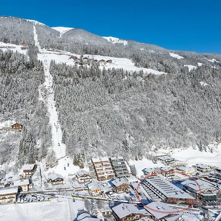 Apartment In Neukirchen By Ski Lift & Sauna Neukirchen am Großvenediger